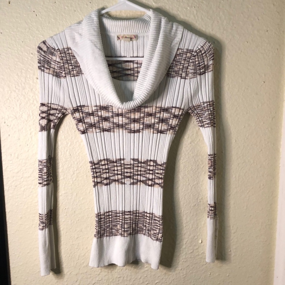 Megan long sleeve top